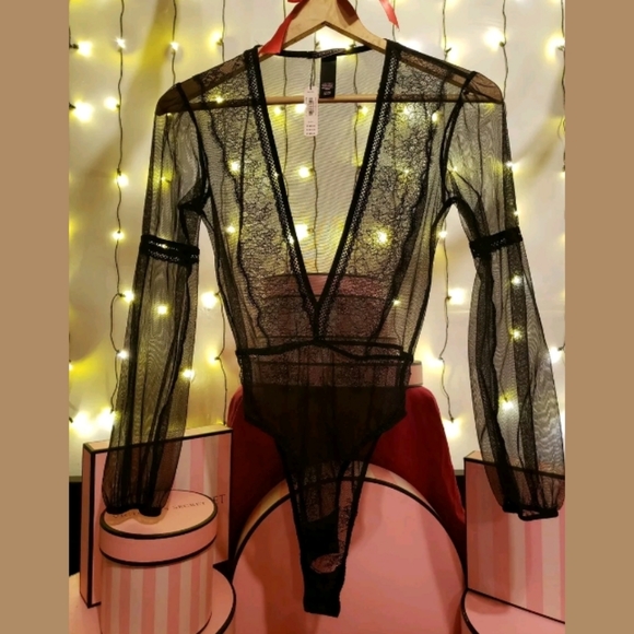 Victoria Secret Snap Crotch Long Sleeve Teddy - Picture 4 of 4